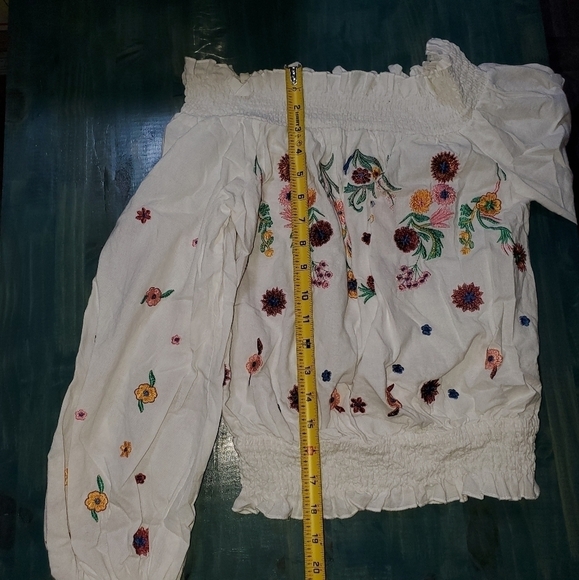 White Cropped Peasant Top Off the Shoulder New Medium - Picture 8 of 8